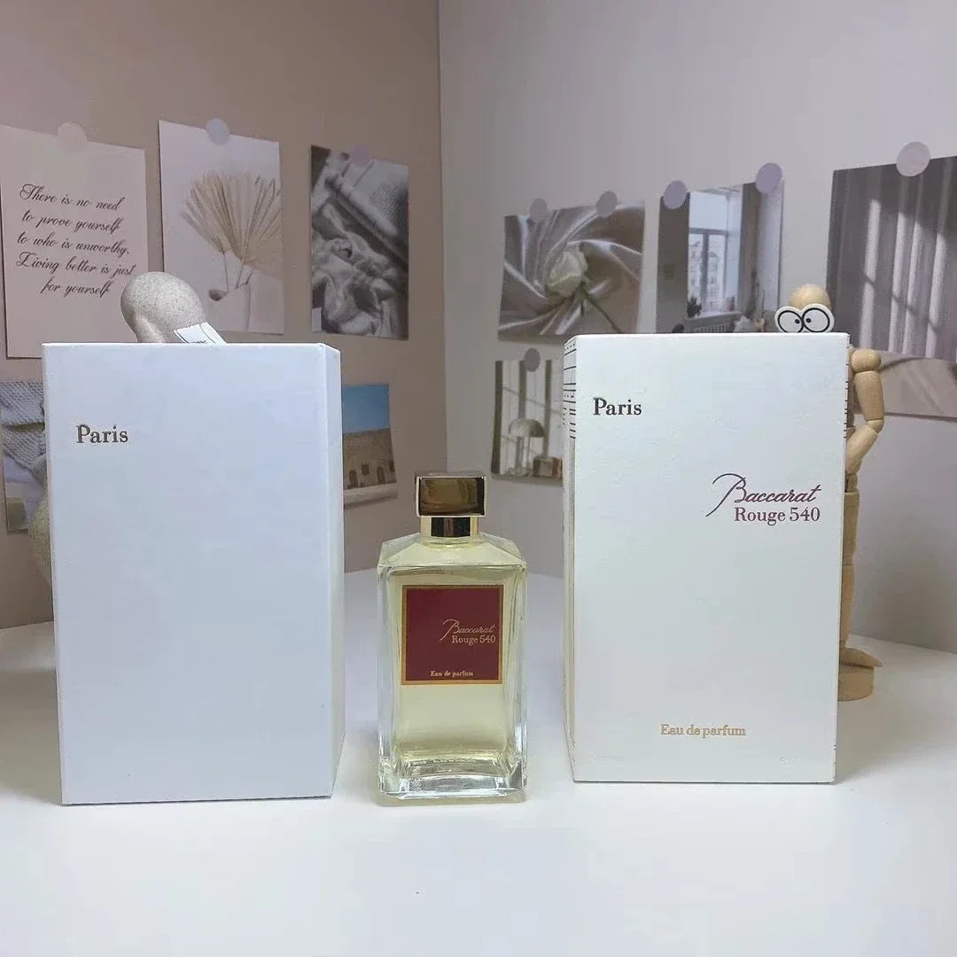 عطر فاخر طويل الأمد للنساء والرجال